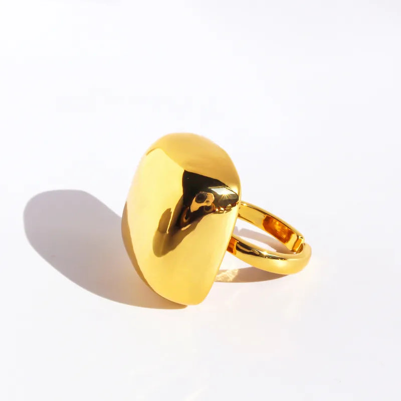 Golden Bold Ring_ChicaChica