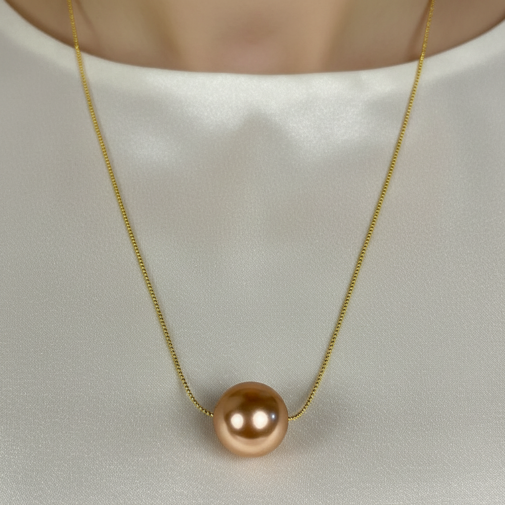 Caramelo Petite Sphere Necklace