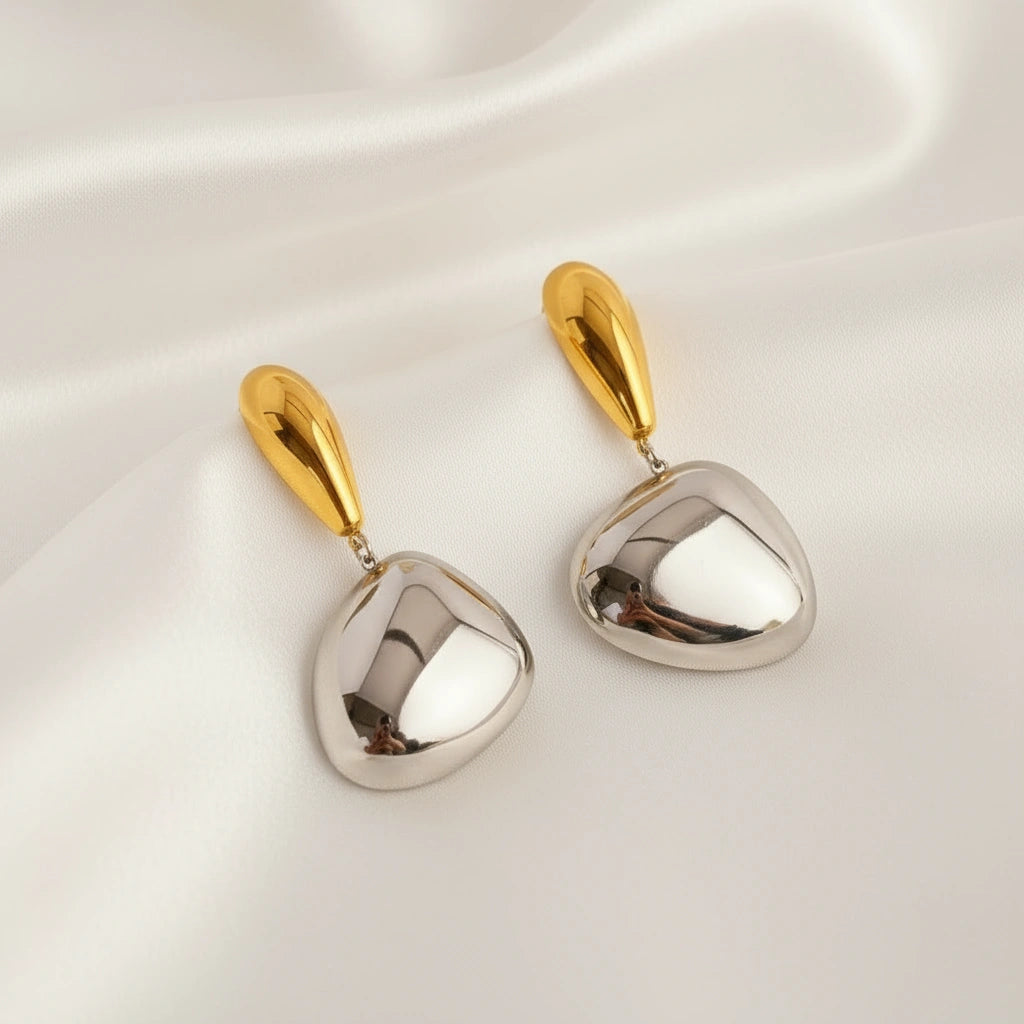 Deco Dazzle Earrings_ChicaChica