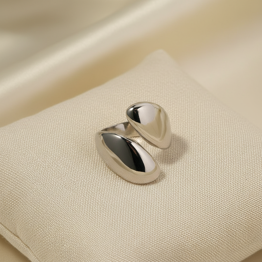 Droplet Ring_ Silver_ChicaChica