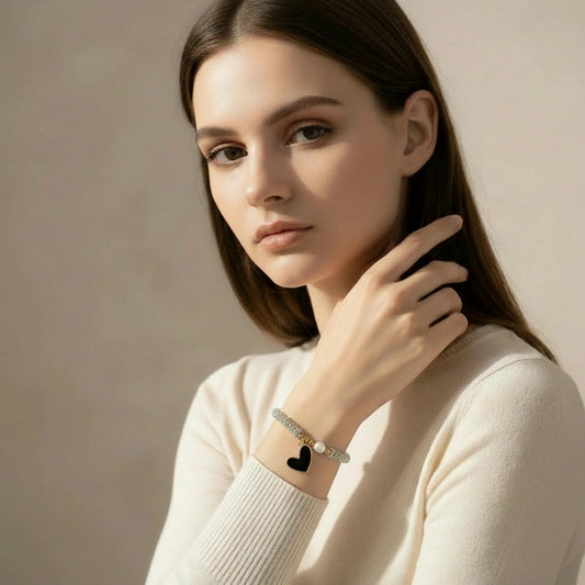 Endless Promise Noir Heart Bracelet_ChicaChica