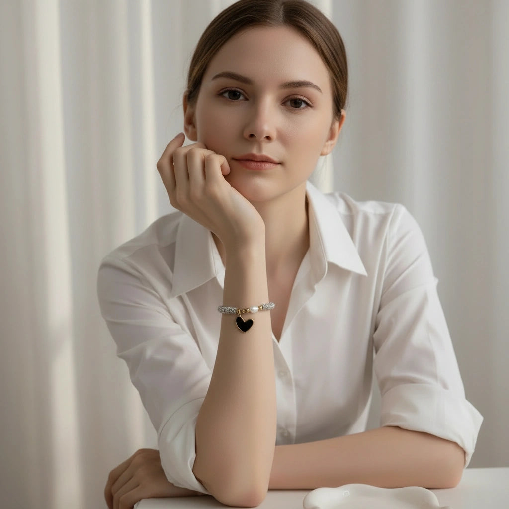 Endless Promise Noir Heart Bracelet_ChicaChica