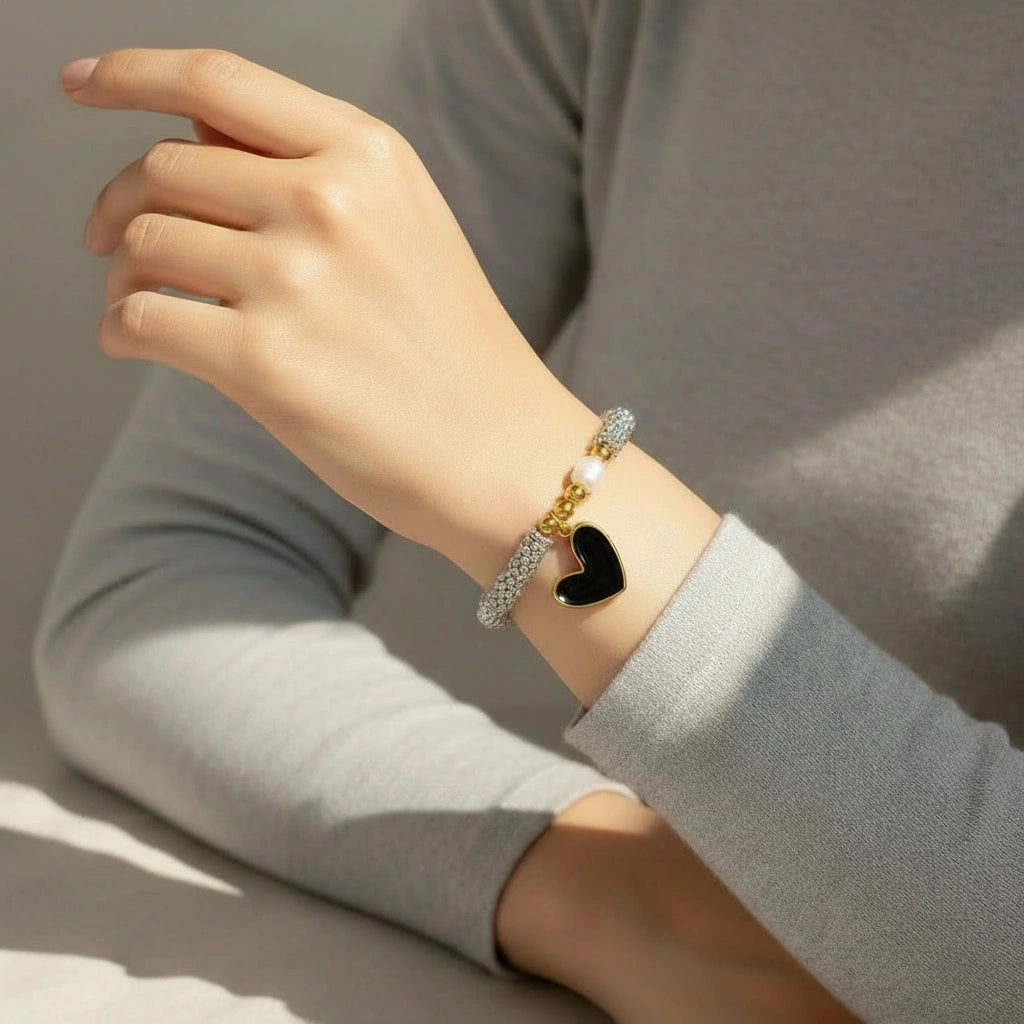 Endless Promise Noir Heart Bracelet_ChicaChica