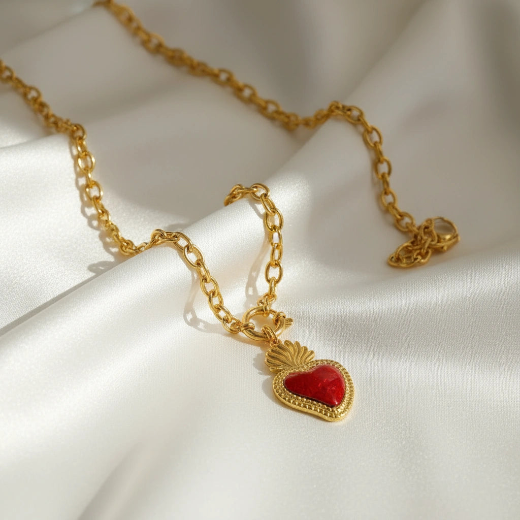 Fiery Heart Necklace_ChicaChica