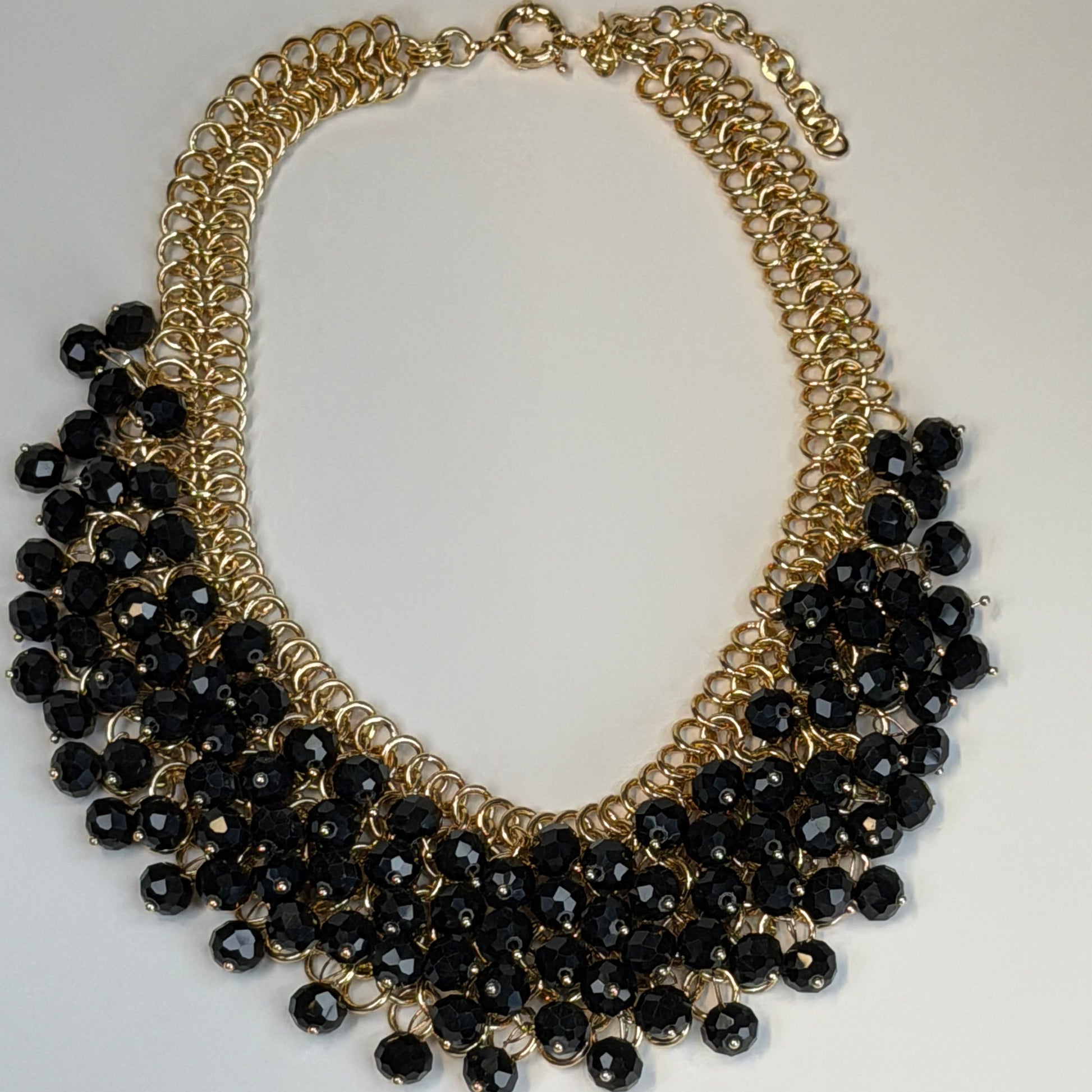 Obsidian_Mist_Necklace_Chica Chica