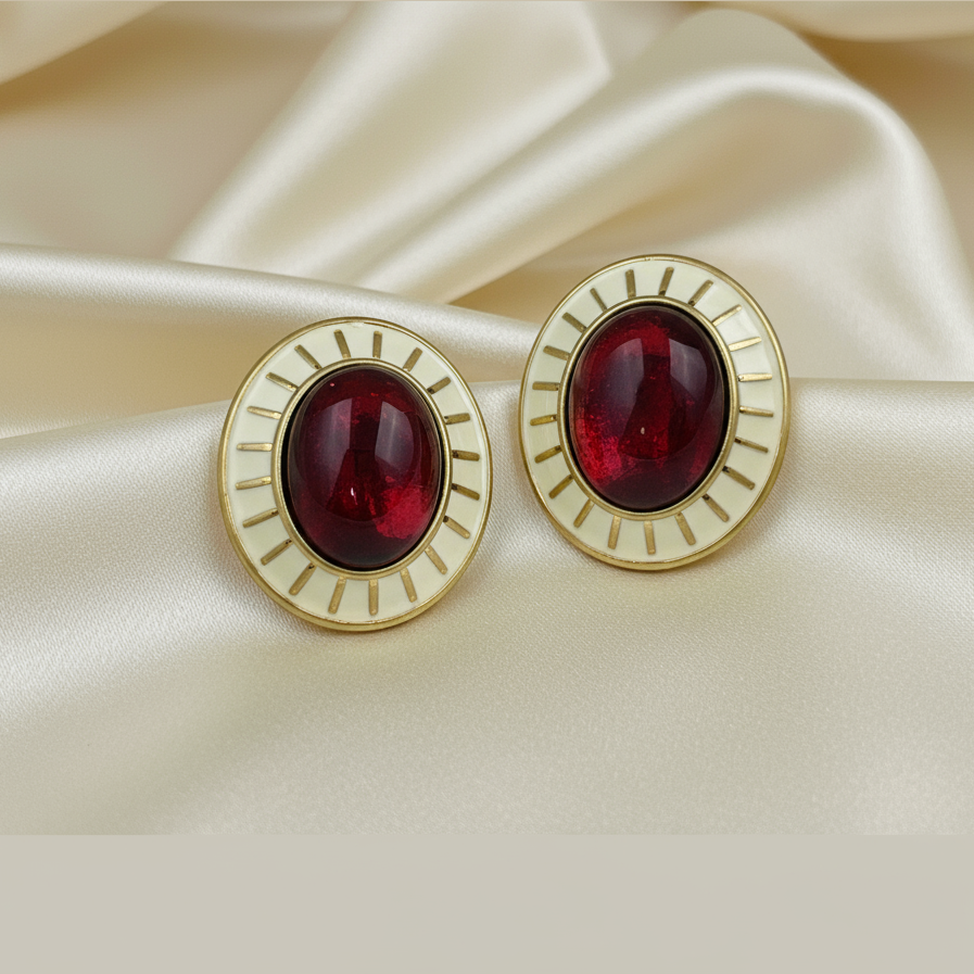 Radiant Rouge Studs_ChicaChica