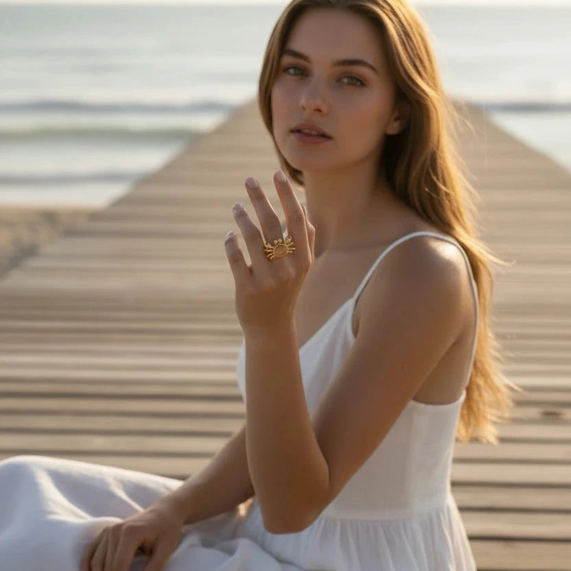 Ruby Pinch Ring_ChicaChica