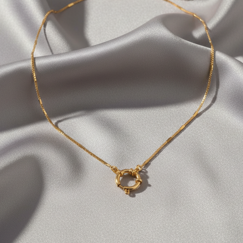 Sleek Orbit Necklace_ChicaChica