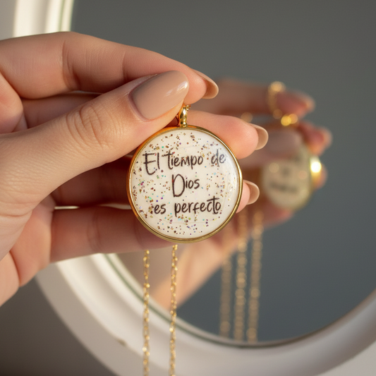 Tiempo de Dios Necklace_ChicaChica