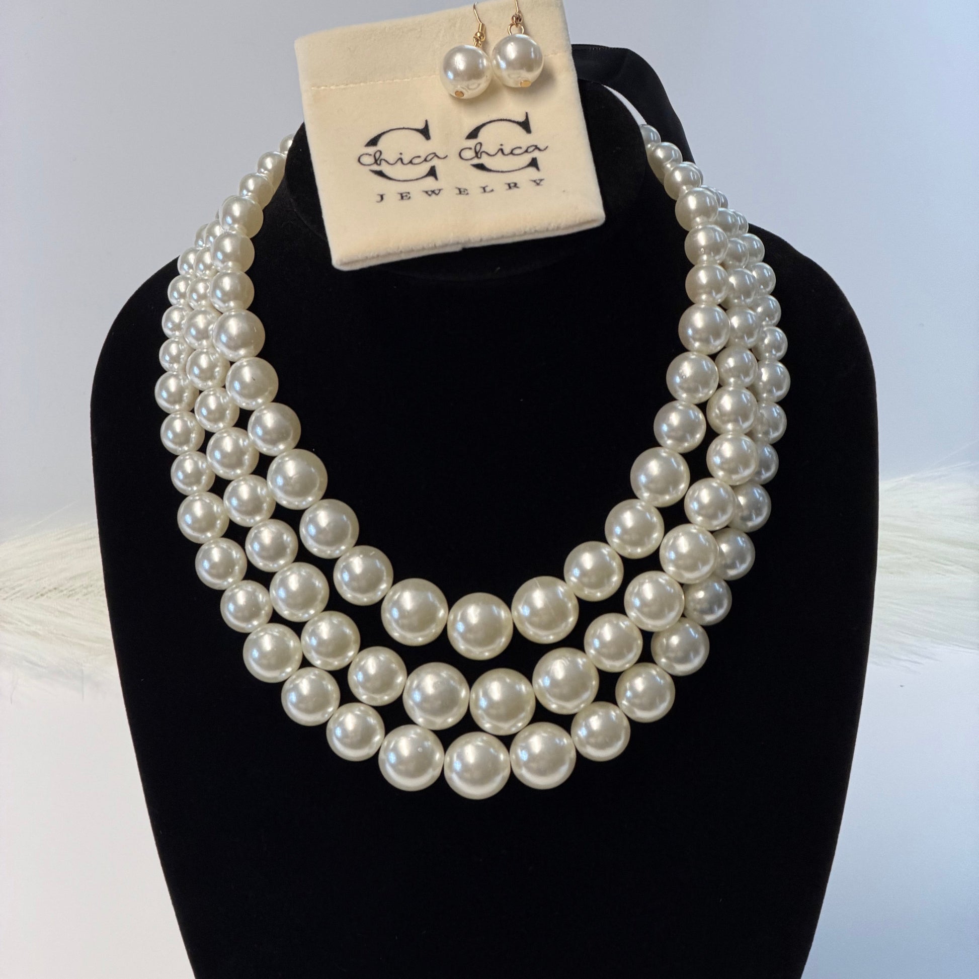 Vienna Pearl Cascade Set_ChicaChica