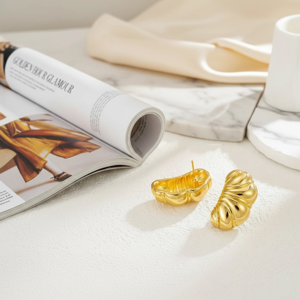 Wings of Love Earrings_ChicaChica