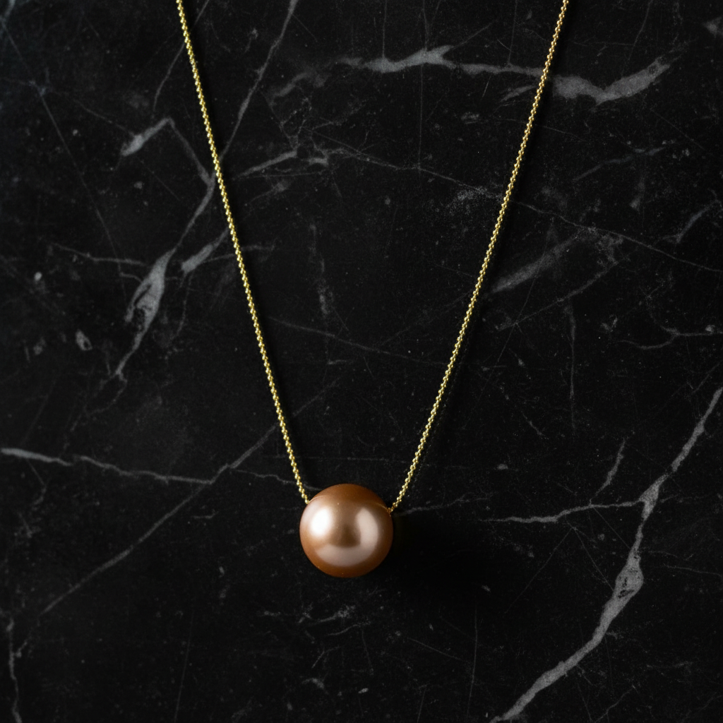Caramelo Petite Sphere Necklace