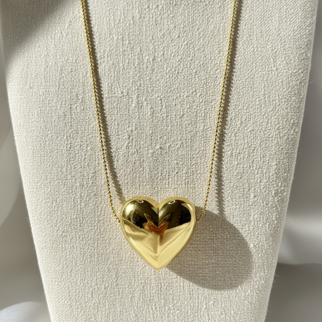 Amore Lumi Heart Necklace