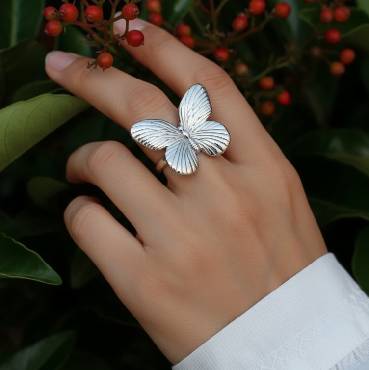 Forever Flutter Ring - Silver